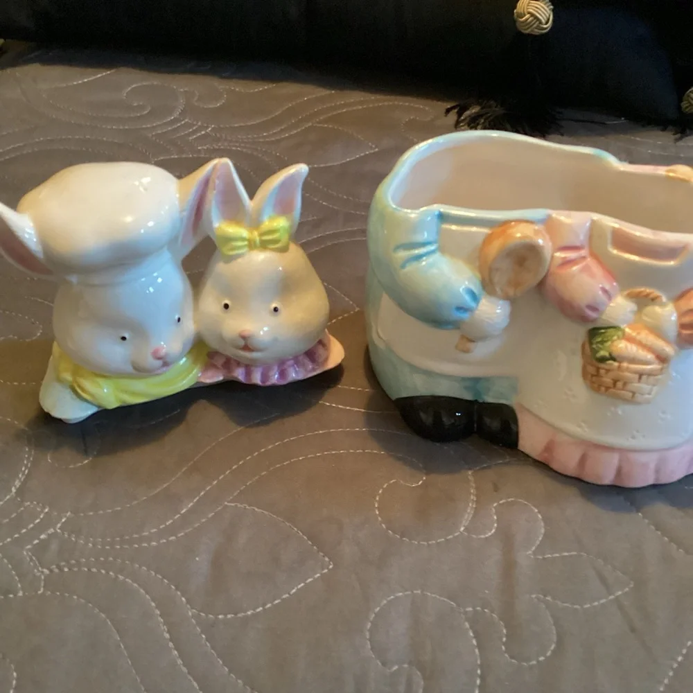 Vintage Chef Rabbit and Mrs. Chef Rabbit small cookie jar - Picture 3 of 7